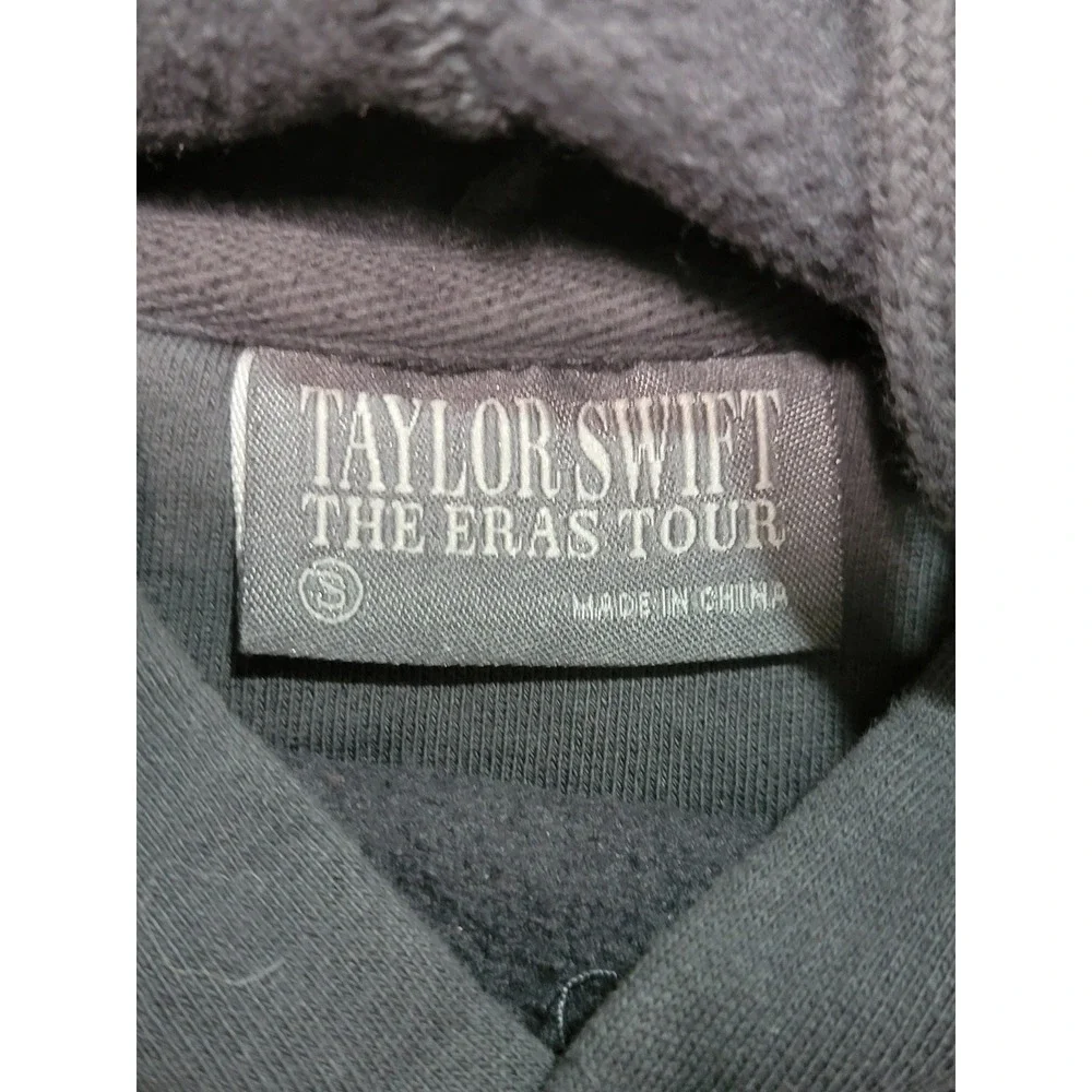 Taylor Swift The Eras‎ Tour Graphic Sweatshirt Pullover Quarter Zip Gray Size M